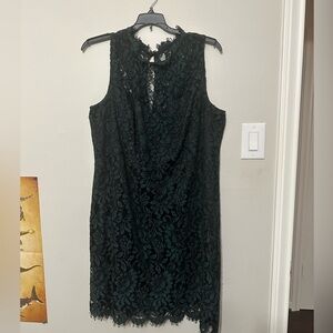 Elegant Hunter Green and Black Lace Dress